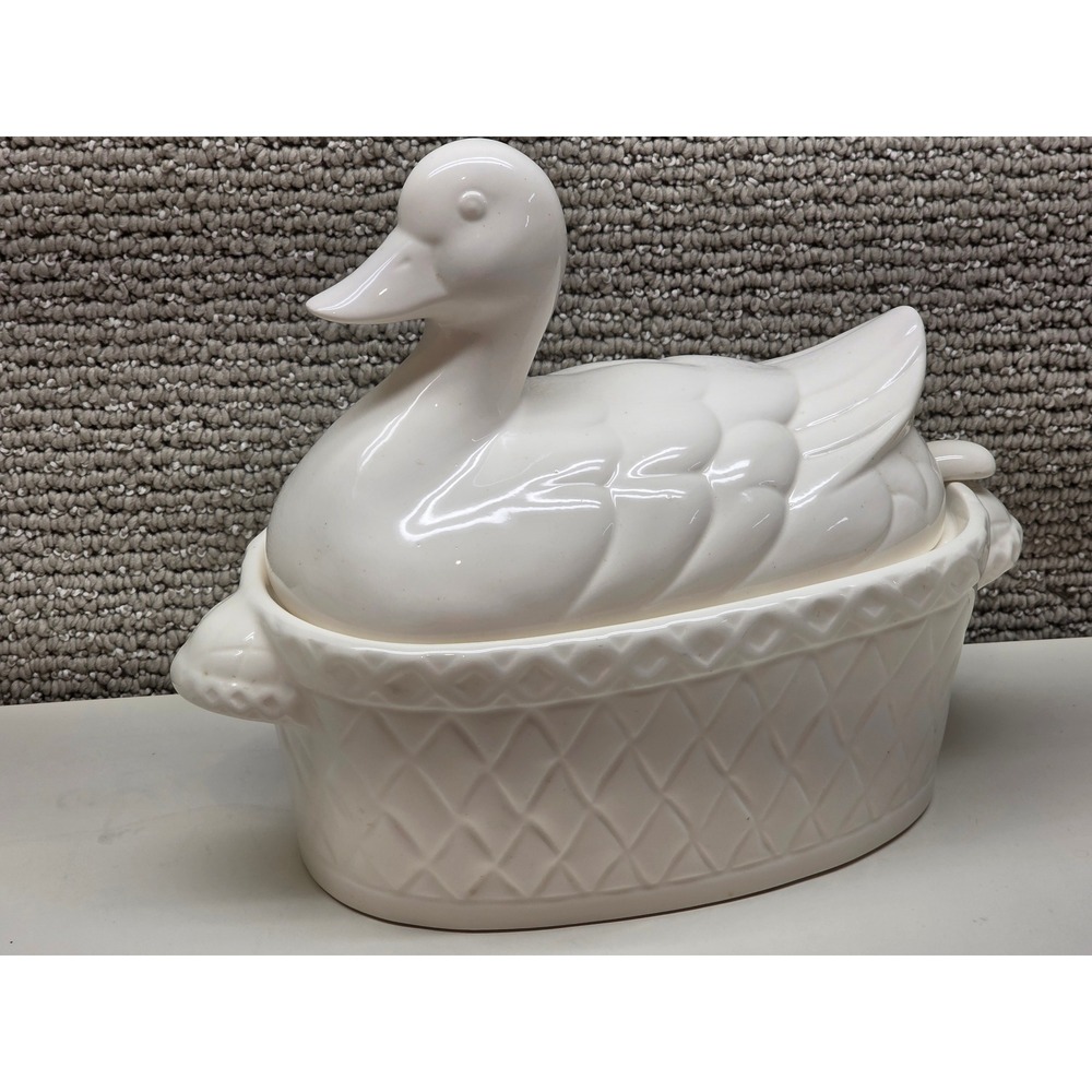 Vintage White Ceramic Duck Tureen‎ with Ladle Basketweave Base Made in Japan